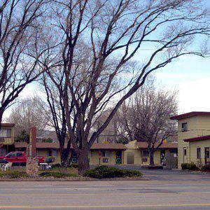 Budget Host Inn and Hotel